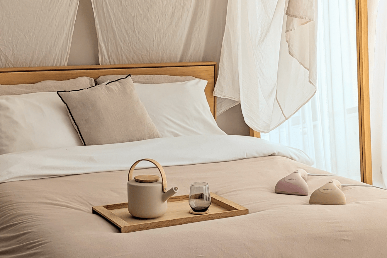 Je beddengoed stomen met een kledingstomer: zo doe je dat - STEAMRS