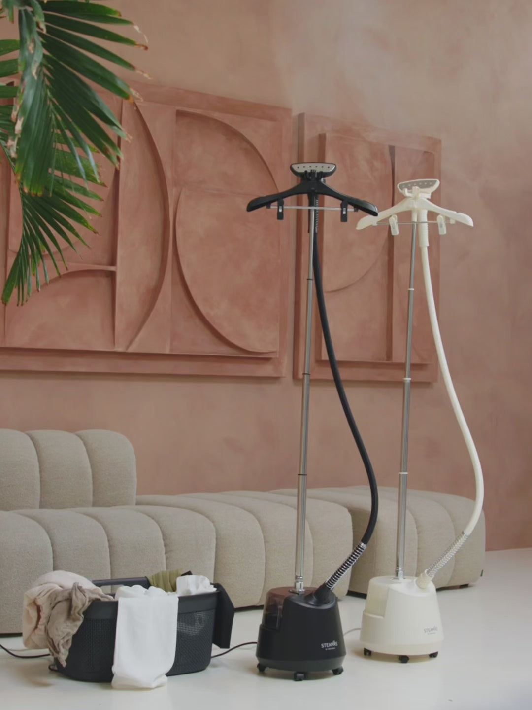 Productvideo Professional Kledingstomer Zwart - STEAMRS